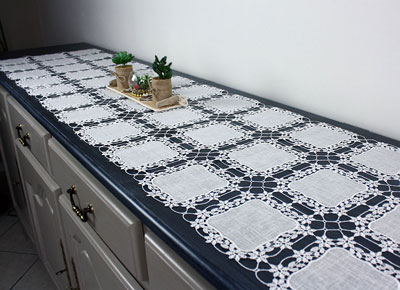 Eloise sqaure pattern lace table-runner