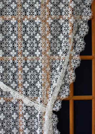 Amaryllis macrame lace curtain