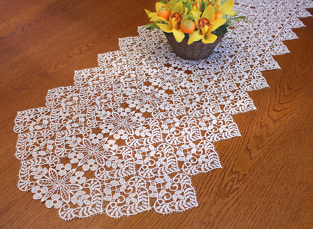 Lace Table runner &quot;Valentine&quot; 20 inches wide