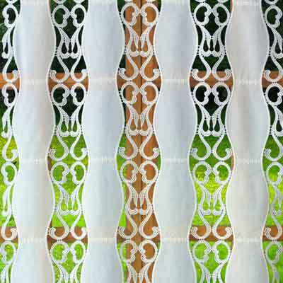 Fabric and macrame lace curtain Harmonie