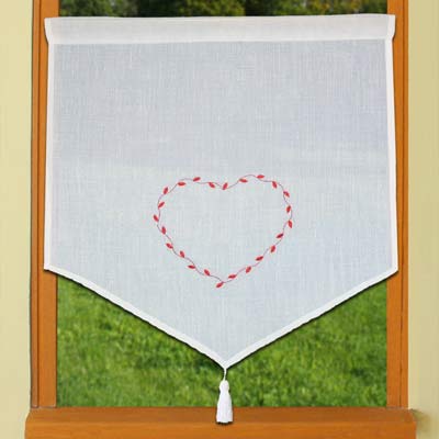 Pointed heart embroidered curtain